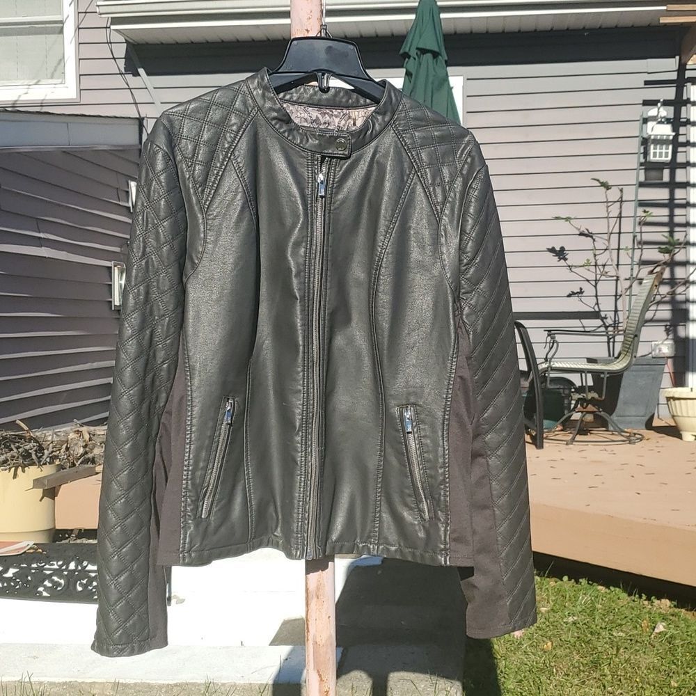 Womans leather vegan jacket coat some stretch. Dark Grey Like new XL, XXL